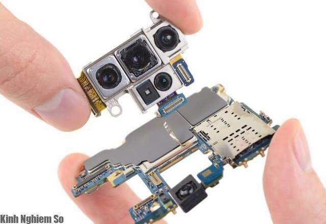 Cận cảnh cụm 4 camera trên Galaxy Note 10+ 5G