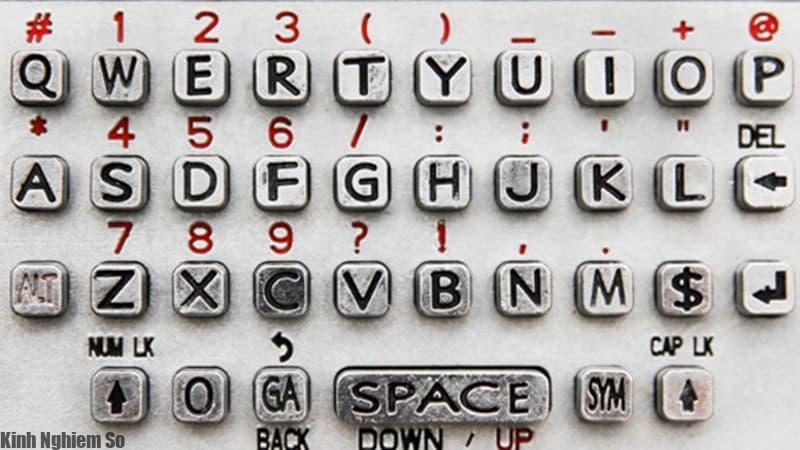 Bàn phím QWERTY lúc mới được phát minh