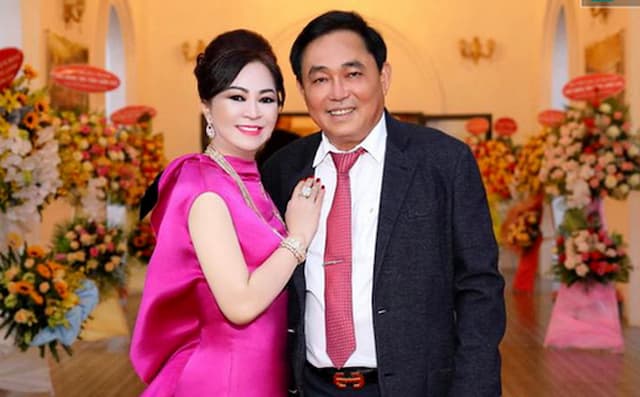 Vợ chồng doanh nhân Nguyễn Phương Hằng và ông Dũng lò vôi